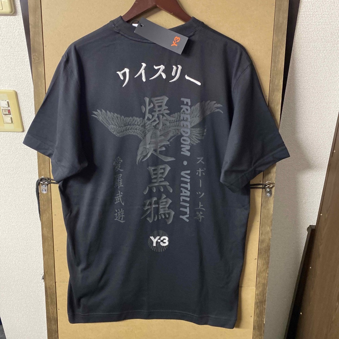 Y-3(ワイスリー)の【新品】Y-3 ロゴ刺繍 バックプリント Tシャツ Lサイズ メンズのトップス(Tシャツ/カットソー(半袖/袖なし))の商品写真