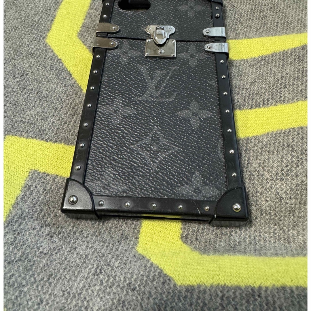 LOUIS VUITTON(ルイヴィトン)のルイヴィトン アイトランク 携帯ケース 携帯カバー 黒 モノグラム LV スマホ/家電/カメラのスマホアクセサリー(iPhoneケース)の商品写真