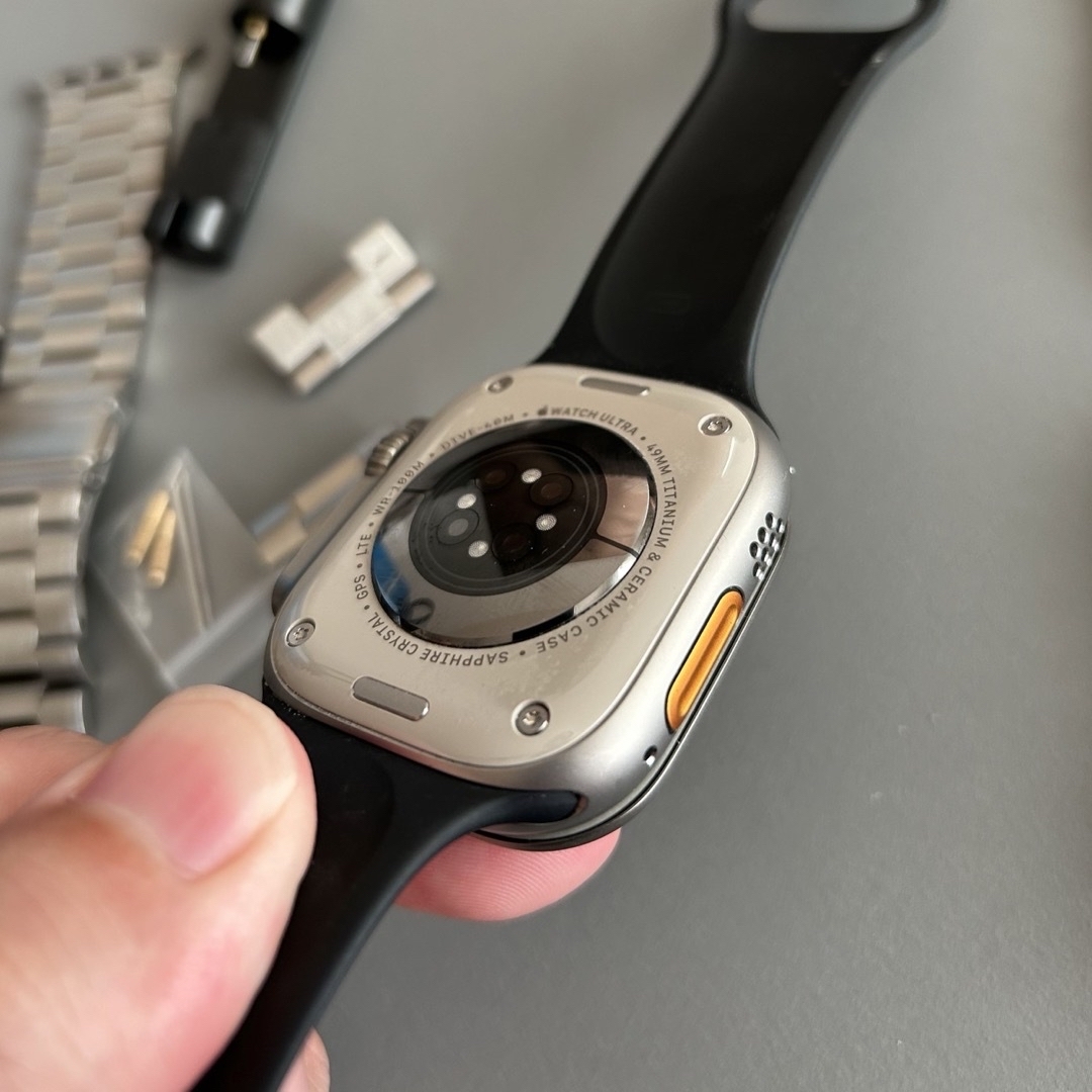 Apple(アップル)のアップル Apple Watch Ultra 2 49mm チタニウム ブルー  メンズの時計(その他)の商品写真
