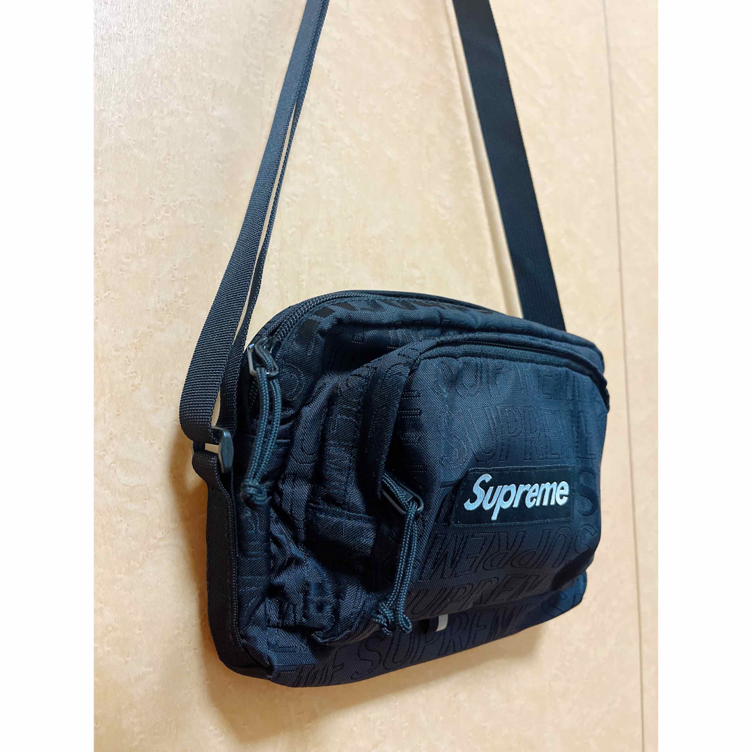 Supreme(シュプリーム)の【y様専用】Supreme ショルダーバッグ メンズのバッグ(ショルダーバッグ)の商品写真