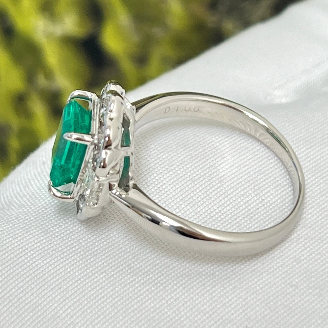 Pt900 エメラルド　1.63 ダイヤモンド　1.06 リング　指輪　指輪 レディースのアクセサリー(リング(指輪))の商品写真