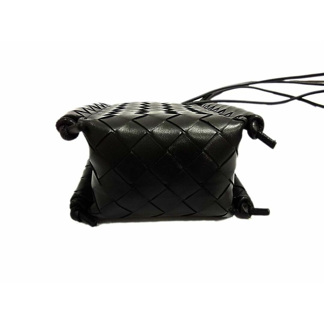 Bottega Veneta(ボッテガヴェネタ)の美品 定価187,000円◆BOTTEGA VENETA イントレチャート ミニ ザノット ショルダーバッグ レザー ポーチ イタリア製 ボッテガヴェネタ レディースのバッグ(ショルダーバッグ)の商品写真