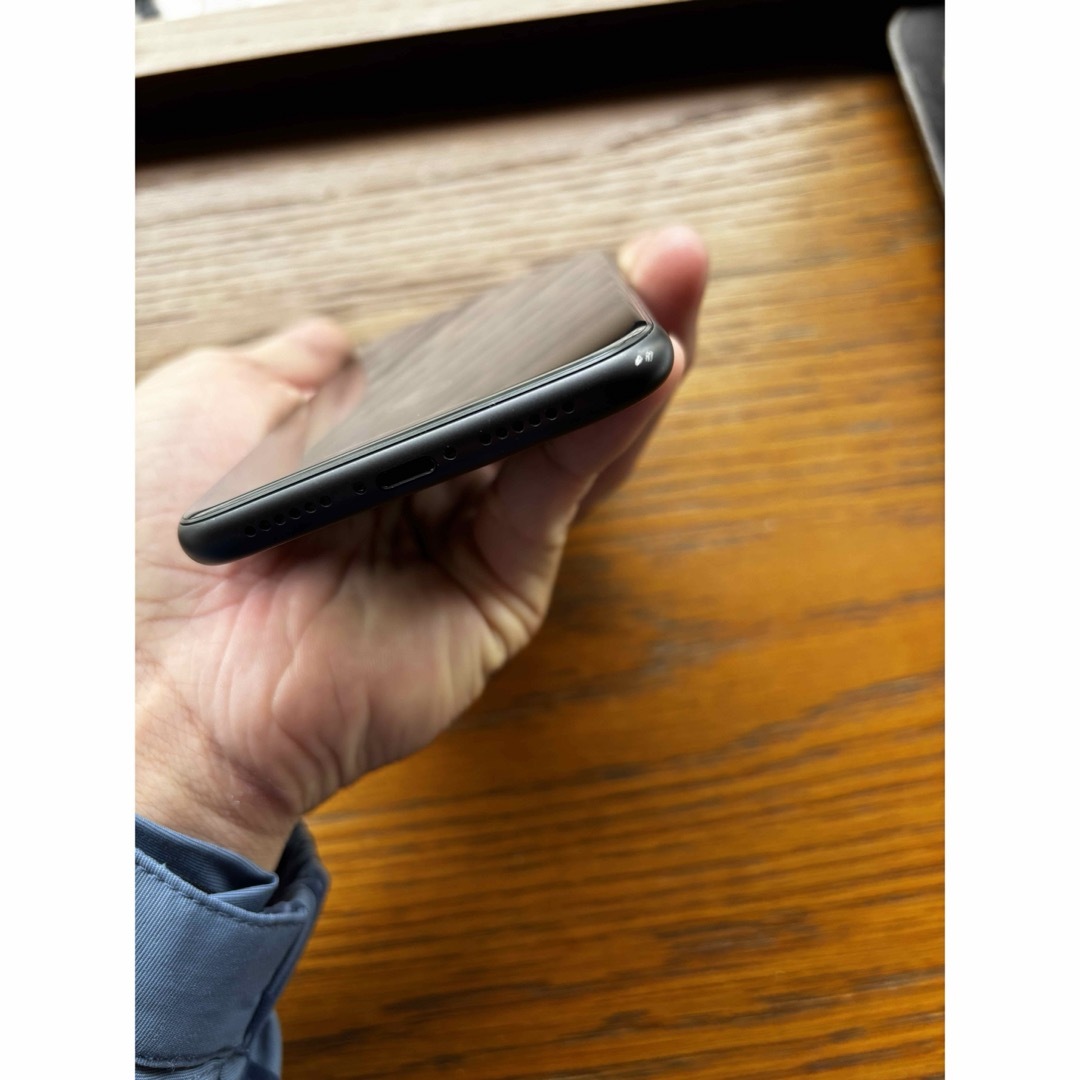 Apple(アップル)のiphone11 64GB ブラック スマホ/家電/カメラのスマートフォン/携帯電話(スマートフォン本体)の商品写真
