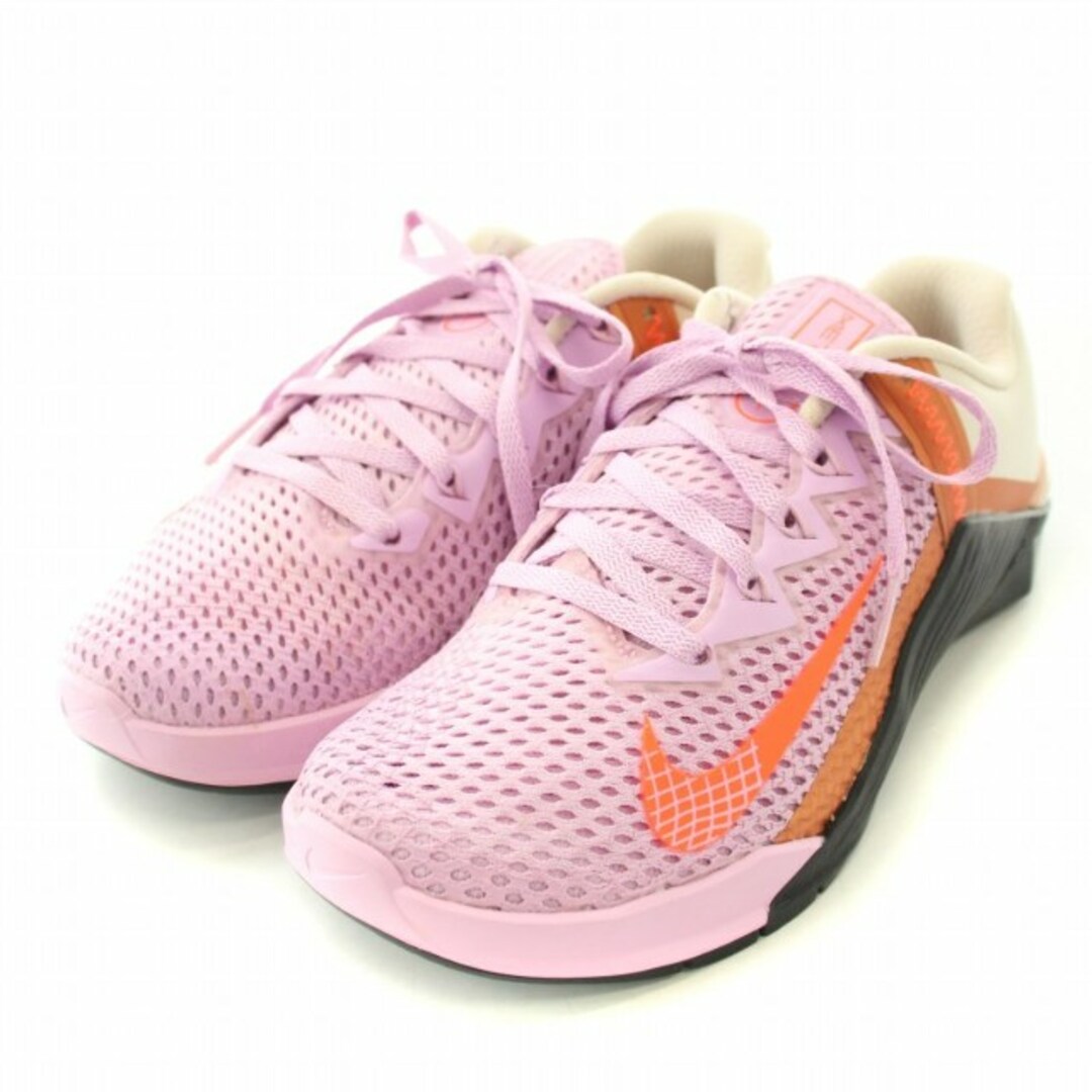 NIKE(ナイキ)のNIKE METCON 6 Arctic Pink AT3160-686 レディースの靴/シューズ(スニーカー)の商品写真