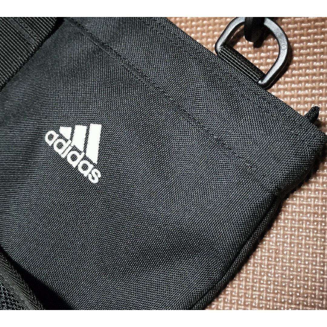 adidas(アディダス)の☆ATB-004 アディダス 2WAYトートバッグ 22L 黒 レディースのバッグ(トートバッグ)の商品写真