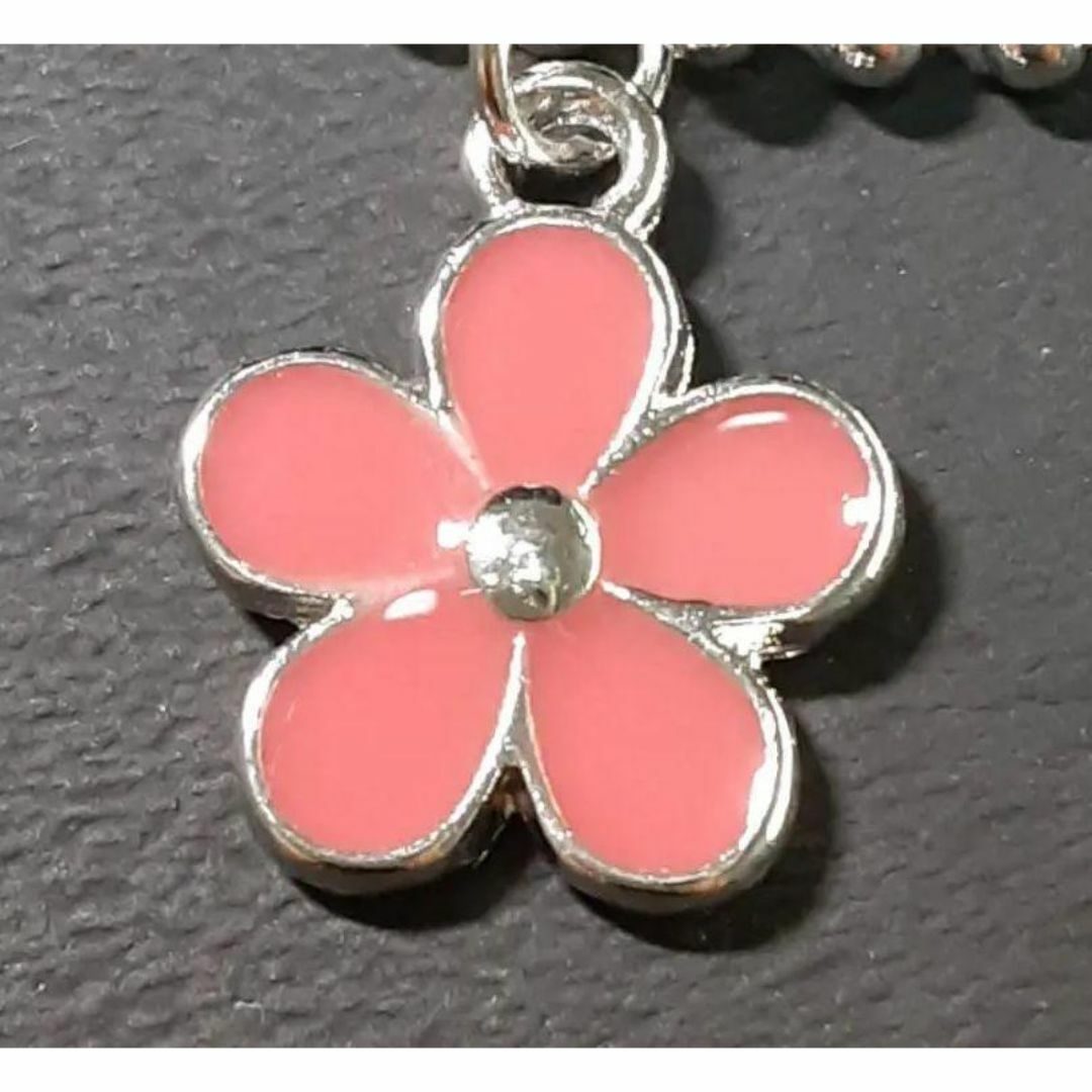 匿名配送 ネックレス 小さな花 ピンク 色花  かわいい #C74-2 レディースのアクセサリー(ネックレス)の商品写真