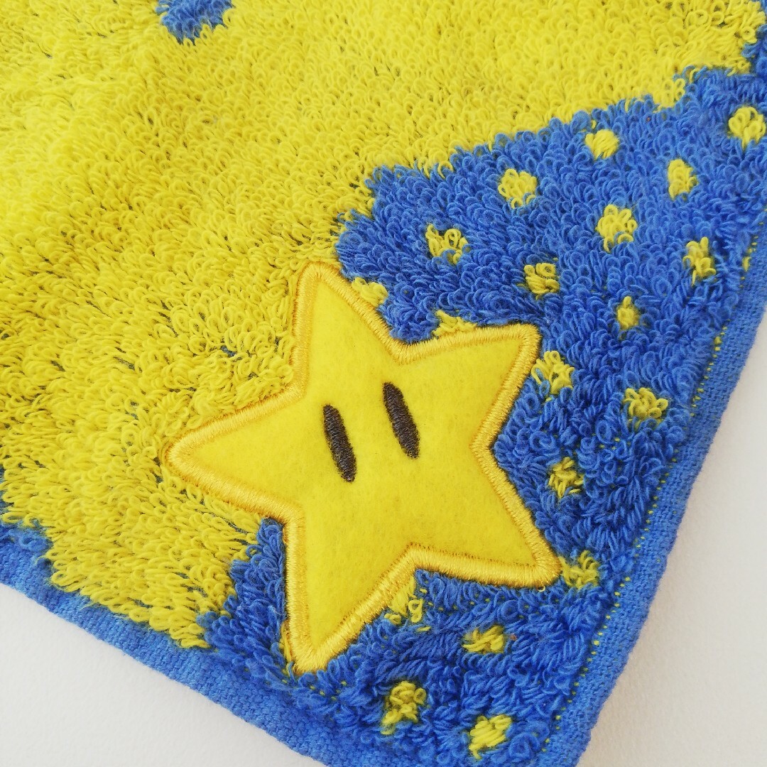 任天堂(ニンテンドウ)のUSJ　スター　スーパーマリオ　マリオ　星　無敵　任天堂　ハンカチ　刺繍　ドット メンズのファッション小物(ハンカチ/ポケットチーフ)の商品写真