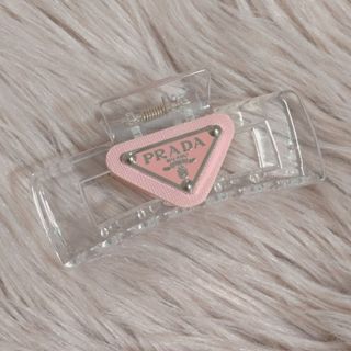 PRADA(ヘアアクセサリー ・ ピンク/桃色系)のフリマアイテム一覧 PRADA(ヘアアクセサリー ・ ピンク/桃色系)のフリマアイテム一覧