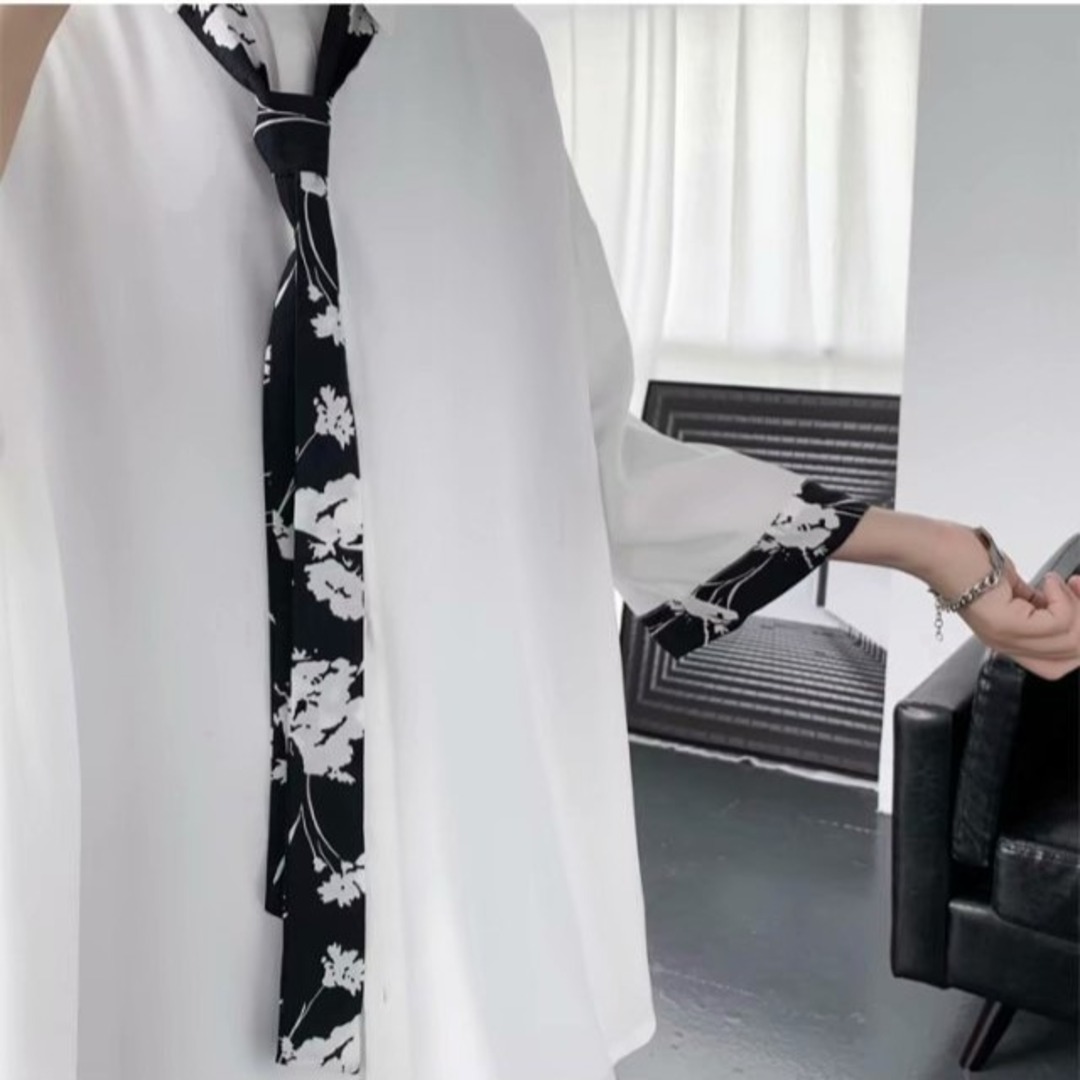【セール】メンズ　ロンT　XL　白　韓国　七分袖　羽織　薄手　ネクタイ メンズのトップス(Tシャツ/カットソー(七分/長袖))の商品写真
