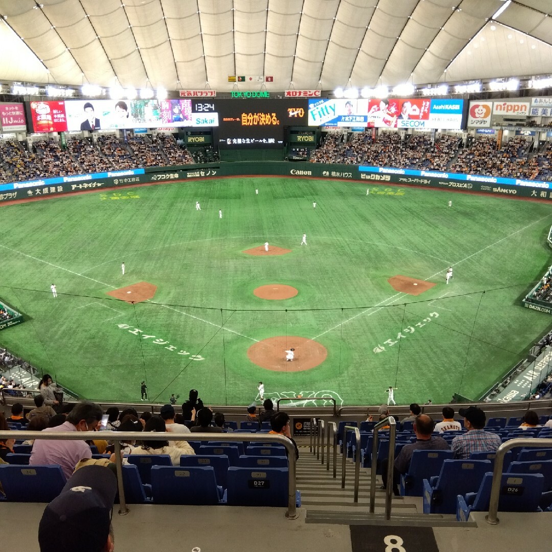 6/6(木) 東京ドーム 交流戦 巨人VSロッテ 通路側ペア チケットのスポーツ(野球)の商品写真