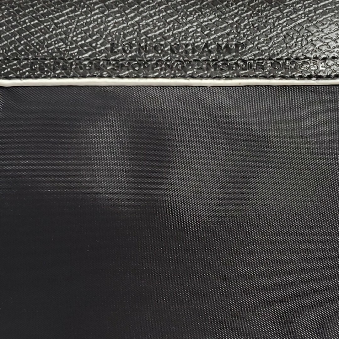 LONGCHAMP(ロンシャン)の【新品】ロンシャン ル プレアージュ ハンドバッグ Sサイズ ブラック 白刺繍 レディースのバッグ(ハンドバッグ)の商品写真