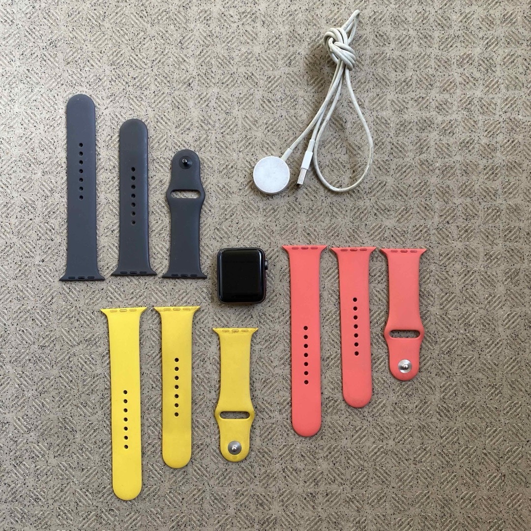 Apple Watch(アップルウォッチ)のApple Watch Series3 アップルウォッチ 本体/バンド42mm メンズの時計(腕時計(デジタル))の商品写真