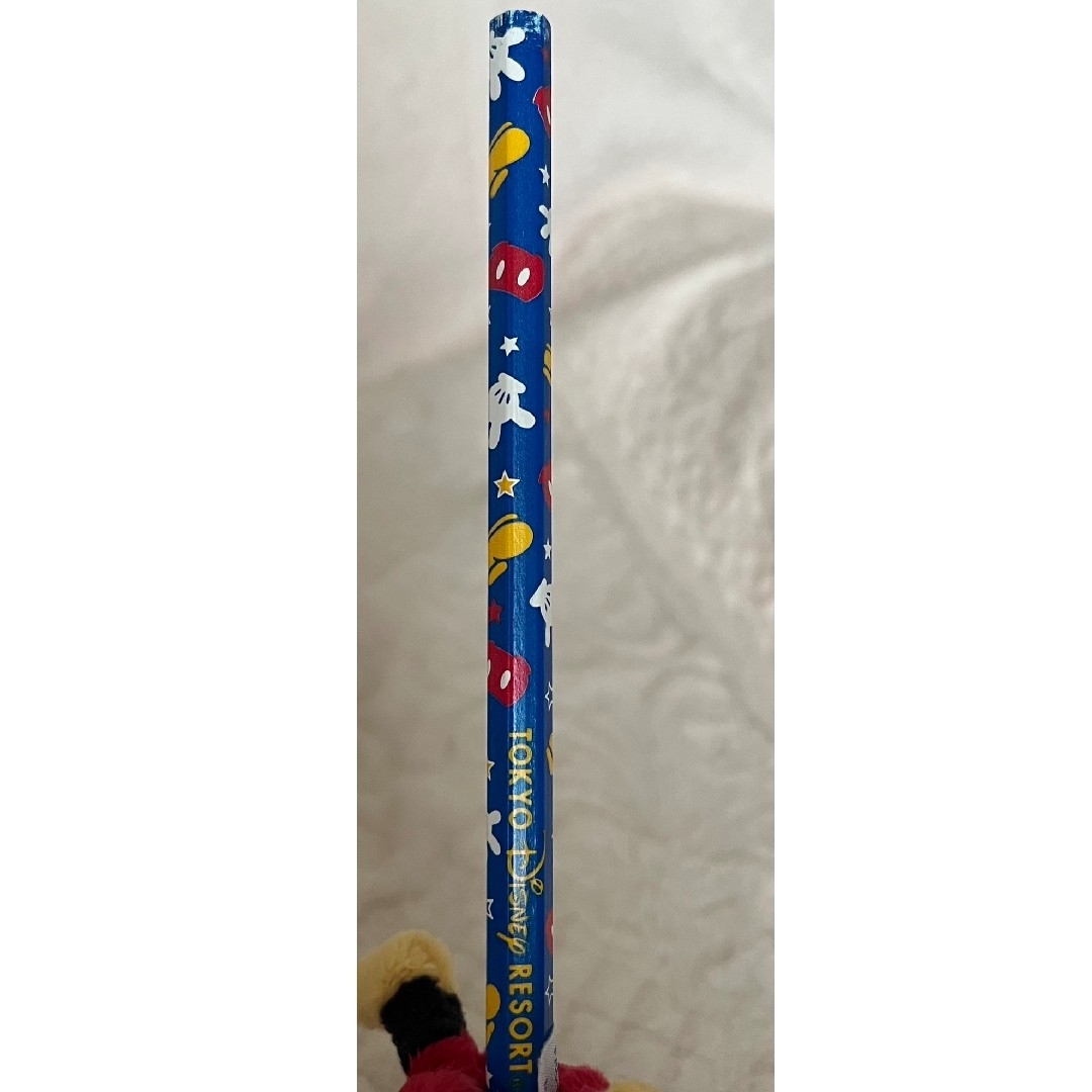 Disney(ディズニー)のミッキー　マスコットつき鉛筆 エンタメ/ホビーのおもちゃ/ぬいぐるみ(キャラクターグッズ)の商品写真