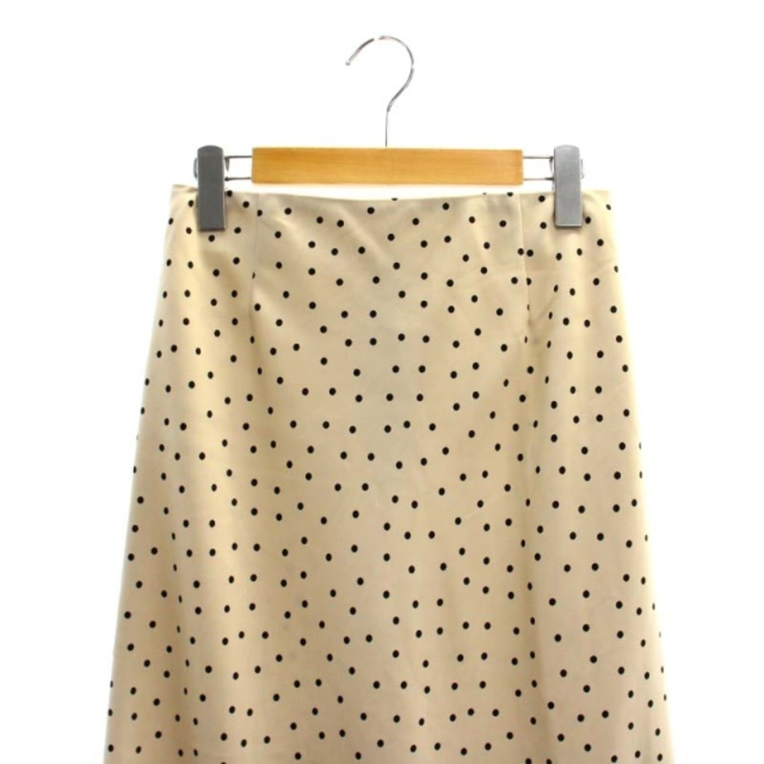Spick & Span(スピックアンドスパン)のスピック&スパン 22SS ドットストレッチサテンミディ丈スカート ベージュ レディースのスカート(ロングスカート)の商品写真