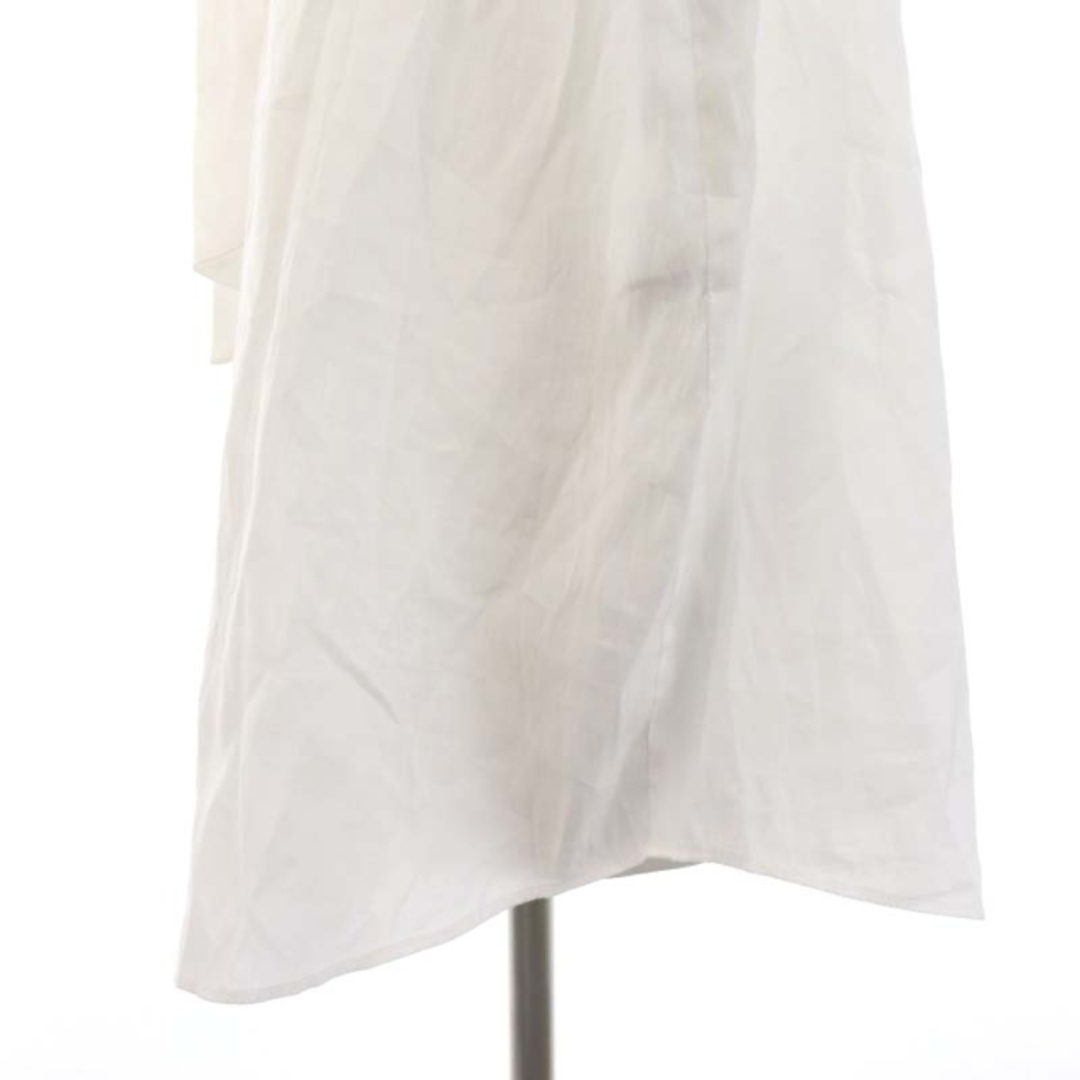 Mila Owen(ミラオーウェン)のミラオーウェン 24SS ボウタイ付き袖ボリュームブラウス シャツ 長袖 0 白 レディースのトップス(シャツ/ブラウス(長袖/七分))の商品写真