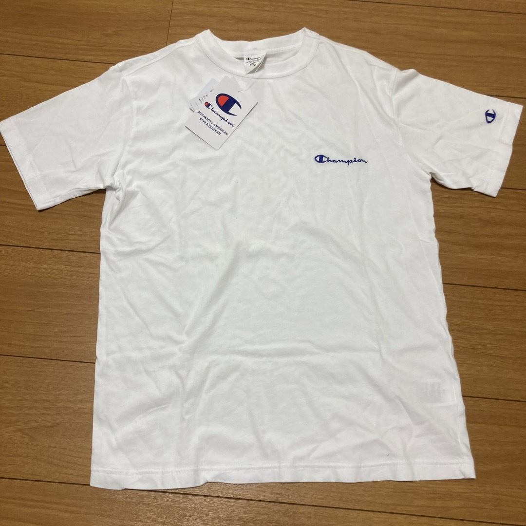 Champion(チャンピオン)の値下げ　新品　チャンピオン／champion メンズ　Tシャツ　ホワイト　M メンズのトップス(Tシャツ/カットソー(半袖/袖なし))の商品写真