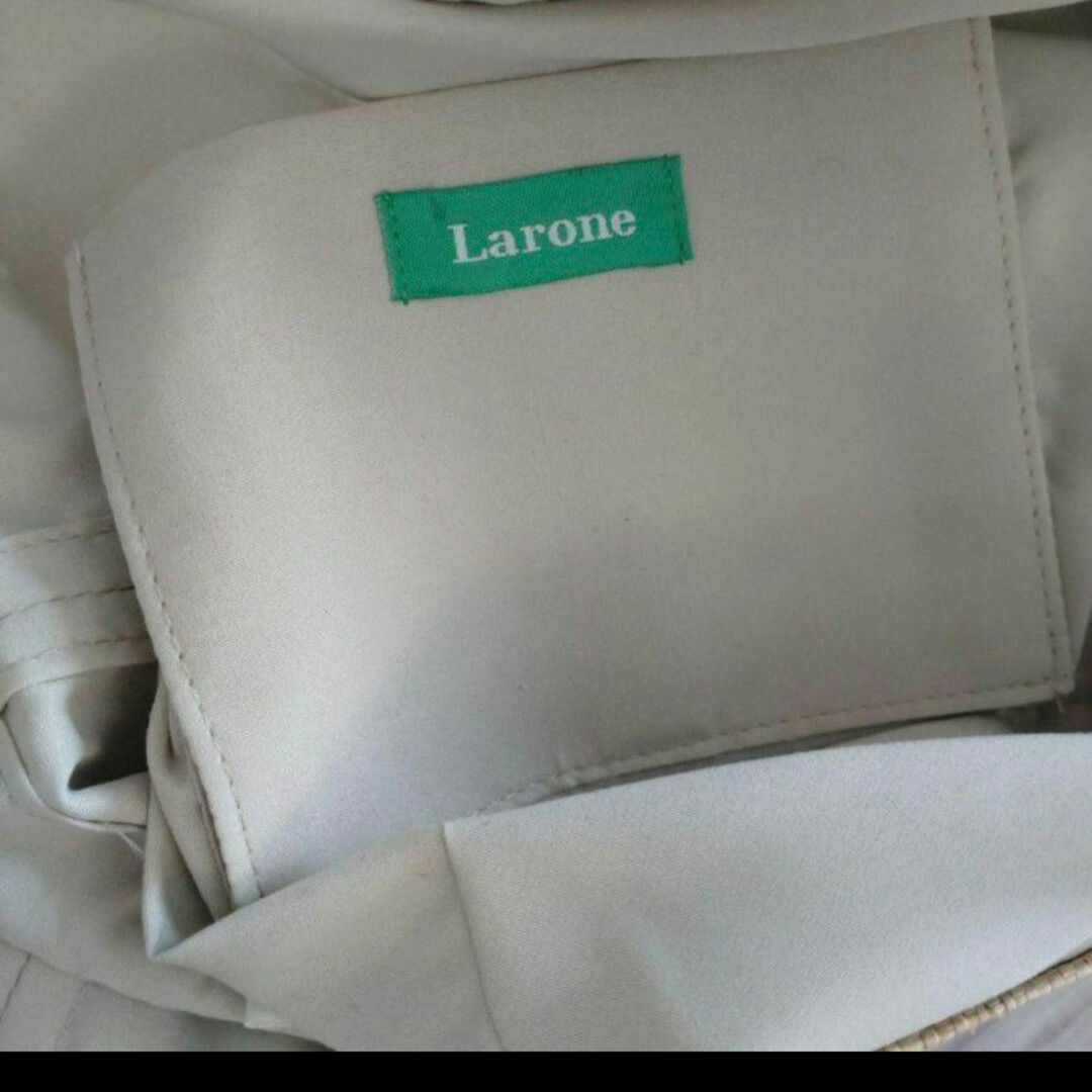 【Larone】ラロネ　かごバッグ　巾着バッグ　刺繍　夏　おしゃれ レディースのバッグ(かごバッグ/ストローバッグ)の商品写真