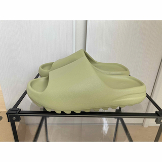 アディダス(adidas)のadidas YEEZY Slide "Resin" (FZ5904)(スニーカー)