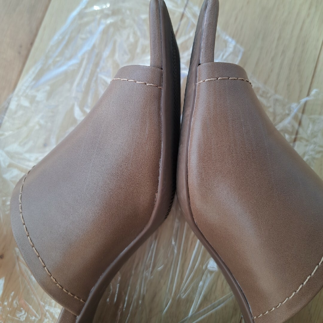 JEANASIS(ジーナシス)の値下げ　ジーナシス　アシメミュールヒールサンダル　L レディースの靴/シューズ(サンダル)の商品写真