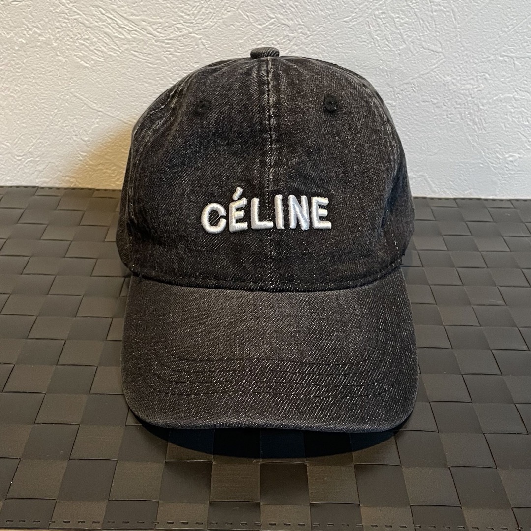 celine(セリーヌ)の【新品✨️未使用】CELINE ベースボール キャップ   海外並行輸入品 レディースの帽子(キャップ)の商品写真