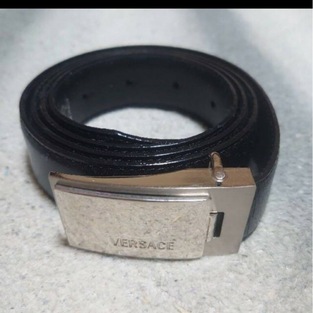 Gianni Versace(ジャンニヴェルサーチ)のヴィンテージ ヴェルサーチベルト メンズのファッション小物(ベルト)の商品写真