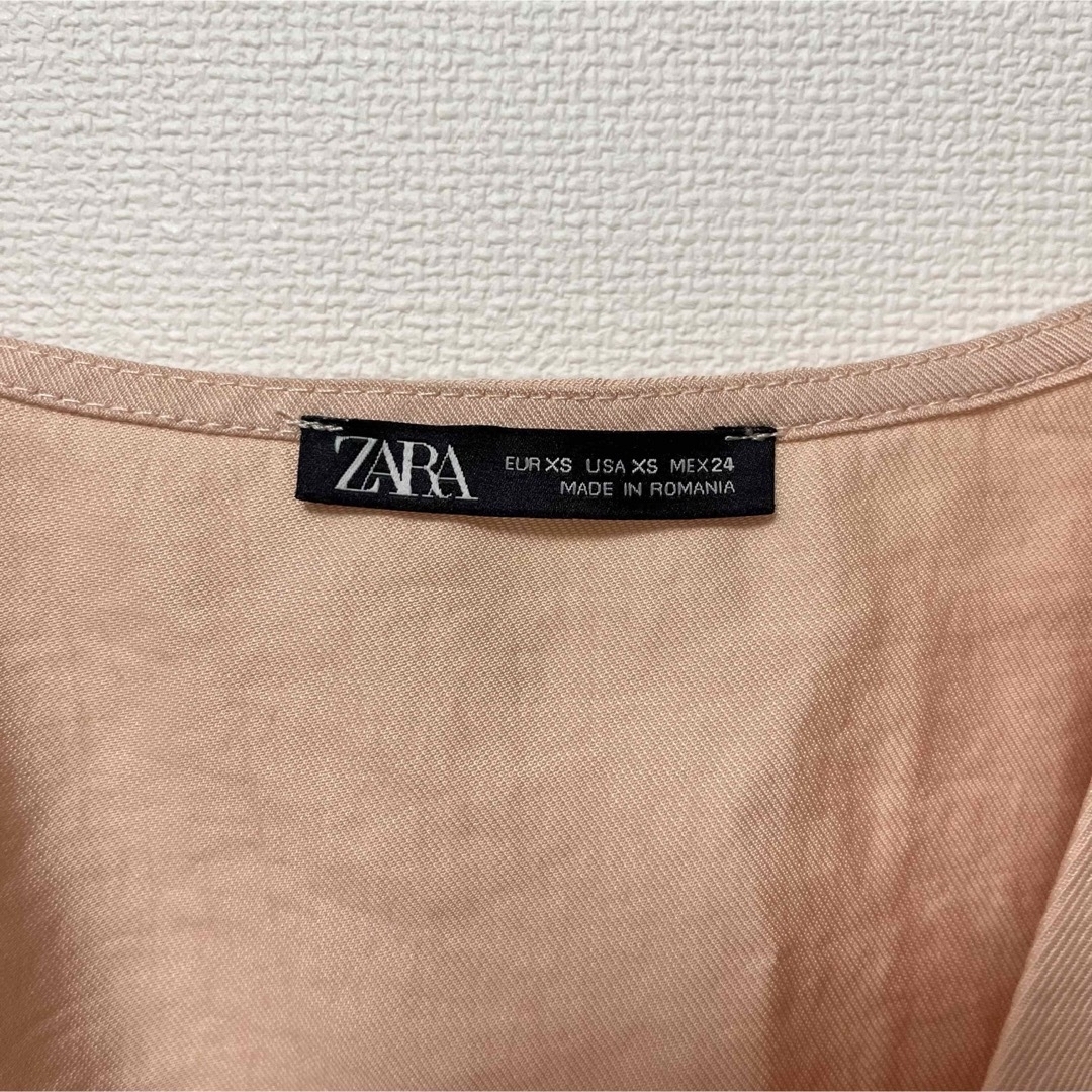 ZARA(ザラ)のZARA ザラ　サロペット　ベビーピンク　ショートパンツ レディースのパンツ(サロペット/オーバーオール)の商品写真