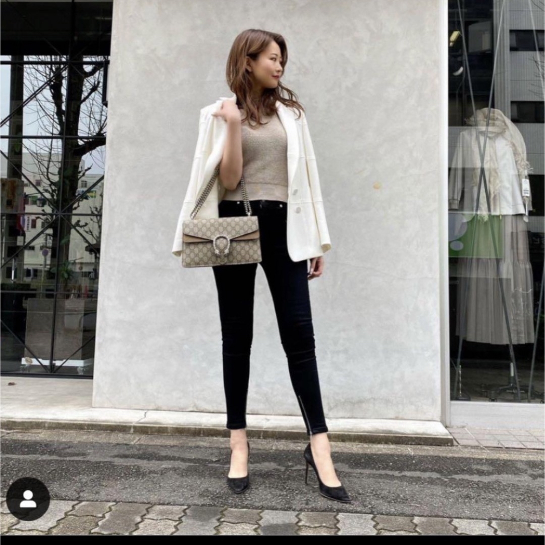 eimy istoire(エイミーイストワール)のshéller ZIP black denim♡シェリエ ♡デニム23 レディースのパンツ(デニム/ジーンズ)の商品写真