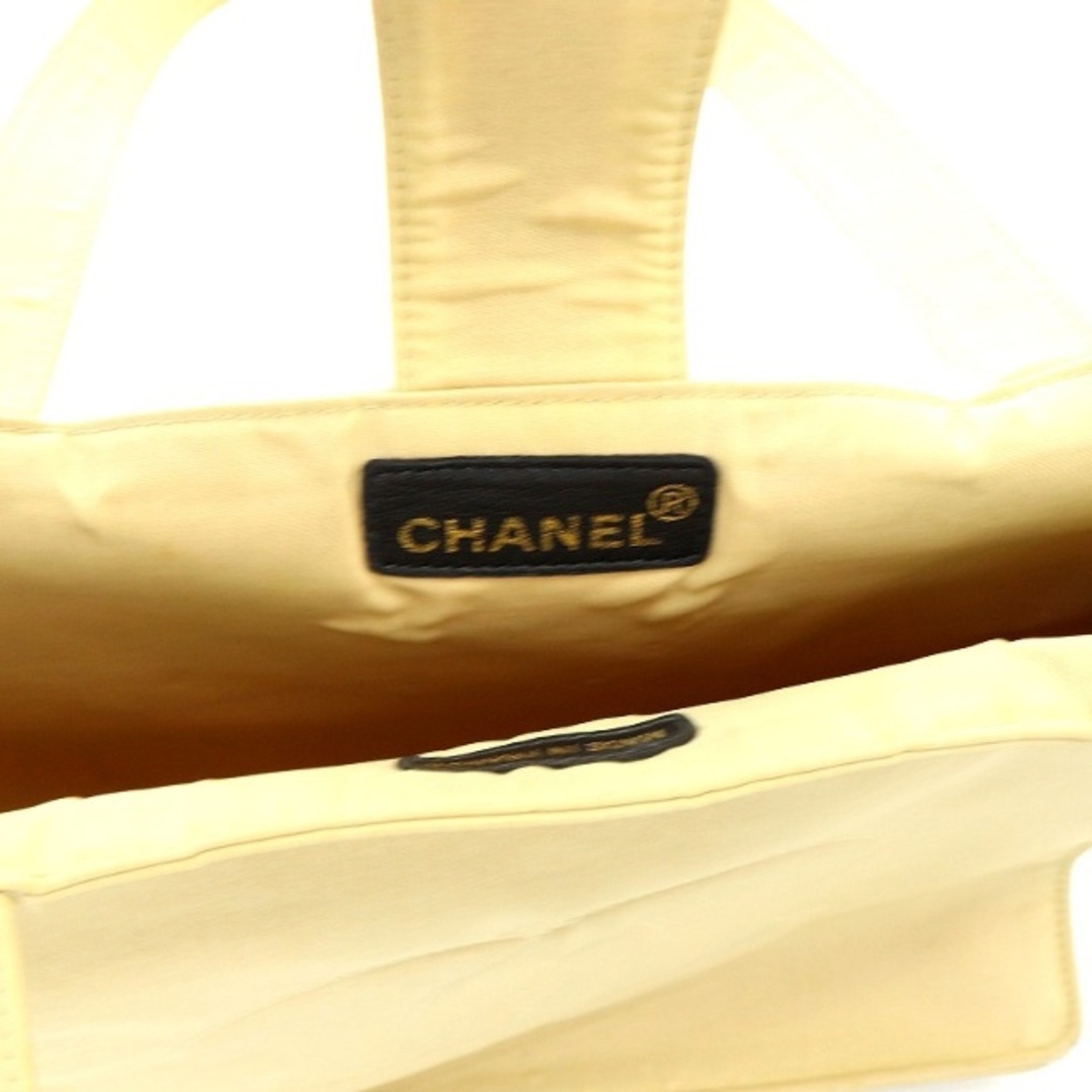 CHANEL(シャネル)のシャネル CHANEL ココマーク トートバッグ ナイロン  レディースのバッグ(トートバッグ)の商品写真