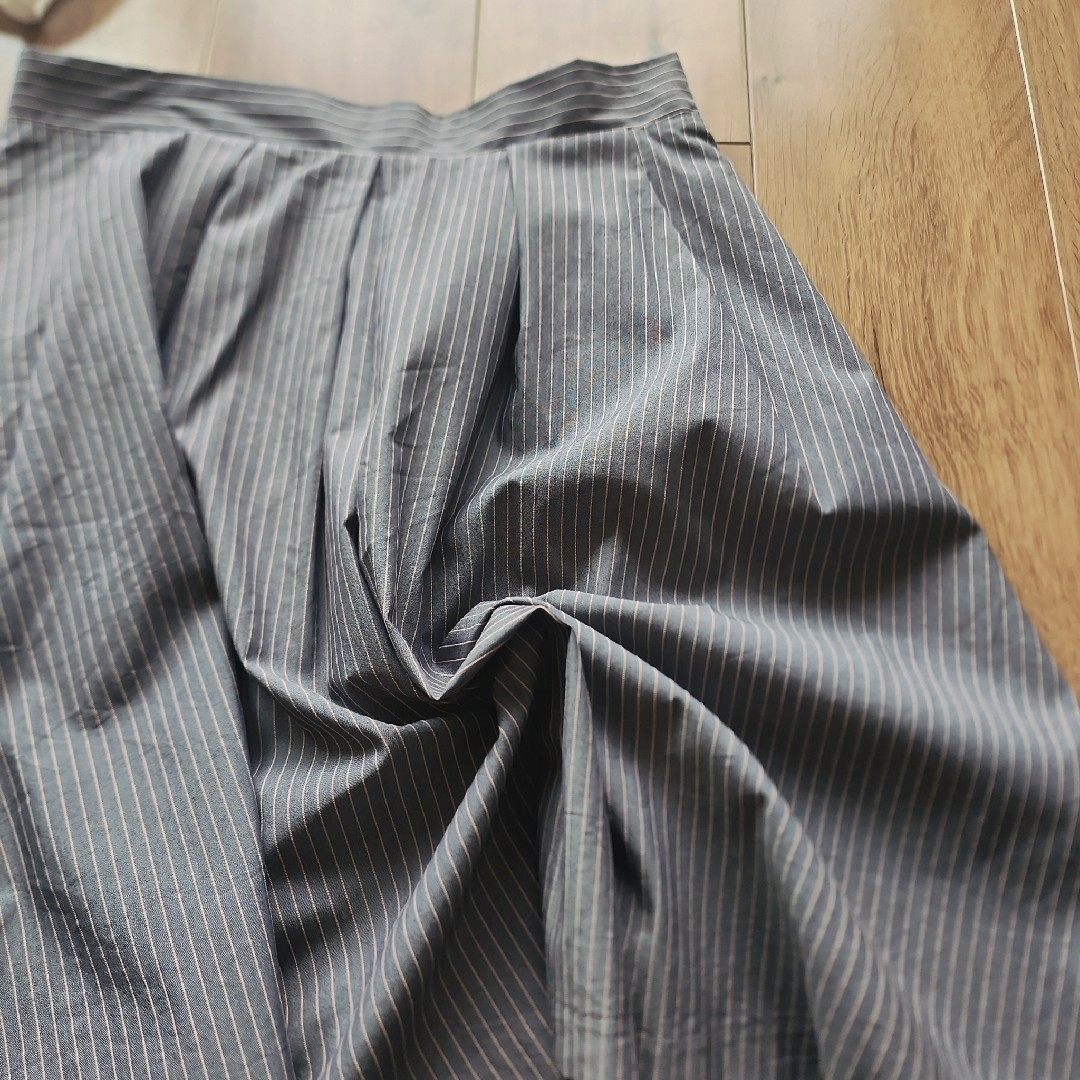 INDEX(インデックス)のINDEX インデックス　フレアスカート　膝丈　Mサイズ　ストライプ柄 レディースのスカート(ひざ丈スカート)の商品写真