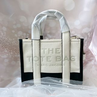 MARC JACOBS - 【24時間以内発送】MARC JACOBS　トート　ショルダー　ハンドバッグ　白