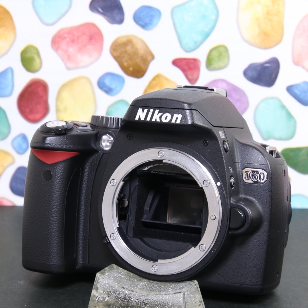 Nikon(ニコン)の♥︎◇NIKON ニコン D60 ◇スマホ転送♪ ◇ショット数極少♪ スマホ/家電/カメラのカメラ(デジタル一眼)の商品写真