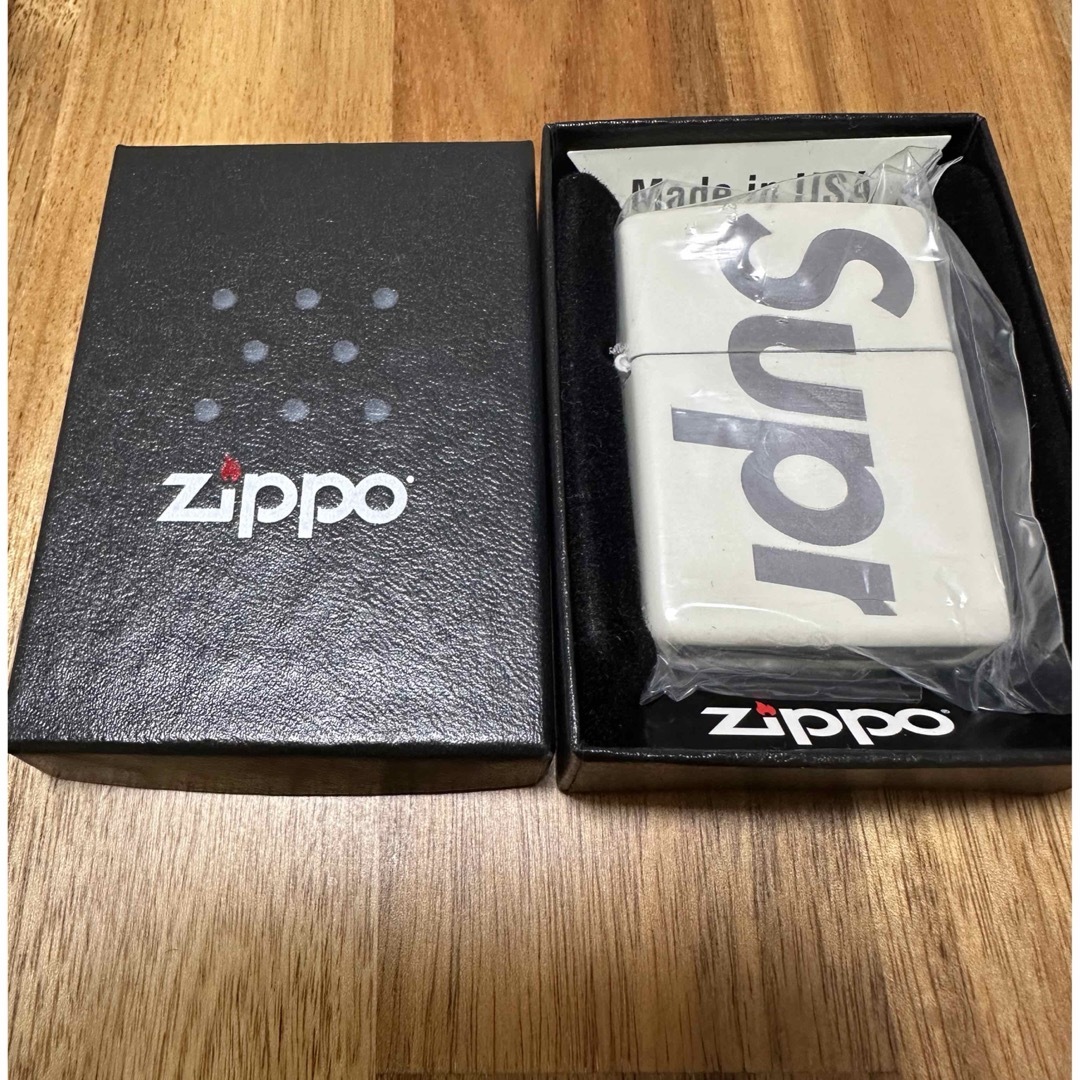 Supreme(シュプリーム)の シュプリーム Glow-in-the-Dark Zippo ジッポライター その他のその他(その他)の商品写真