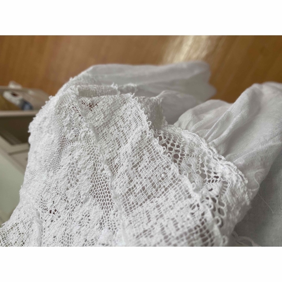 Isabel Marant(イザベルマラン)の定価36000円ほど　繊細なレースの白いブラウス レディースのトップス(シャツ/ブラウス(半袖/袖なし))の商品写真