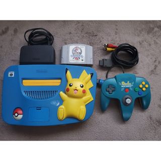 ニンテンドウ64(NINTENDO 64)のニンテンドー64　本体　ピカチュウバージョン　ブルー&イエロー(家庭用ゲーム機本体)