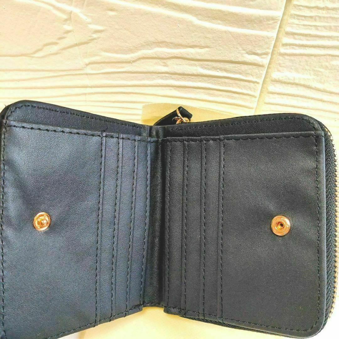 セール！キルティング 二つ折り財布 コンパクト ブラック レディースのファッション小物(財布)の商品写真