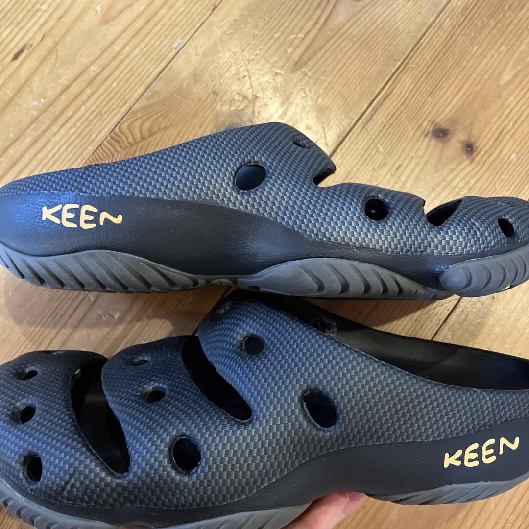 KEEN(キーン)の新品未使用　keen ヨギ メンズの靴/シューズ(サンダル)の商品写真