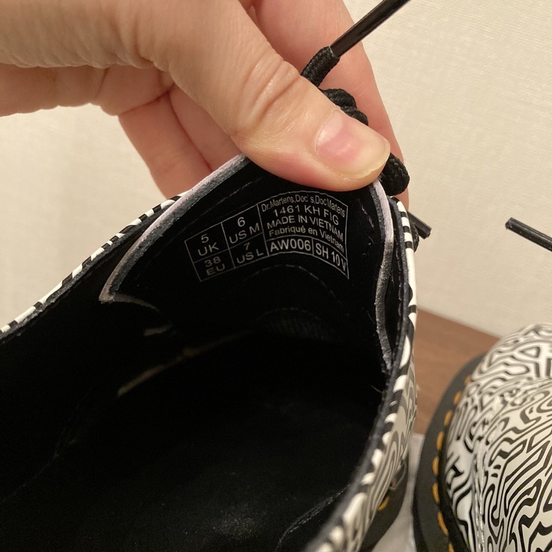 Dr.Martens(ドクターマーチン)のドクターマーチン　キースヘリングコラボ　サイズ5 レディースの靴/シューズ(ローファー/革靴)の商品写真