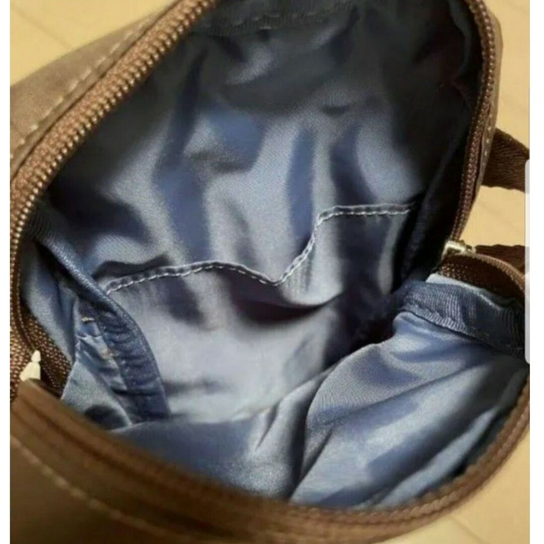 LeSportsac(レスポートサック)のLeSportsacレスポートサック      刺繍柄     ショルダーバッグ レディースのバッグ(ショルダーバッグ)の商品写真