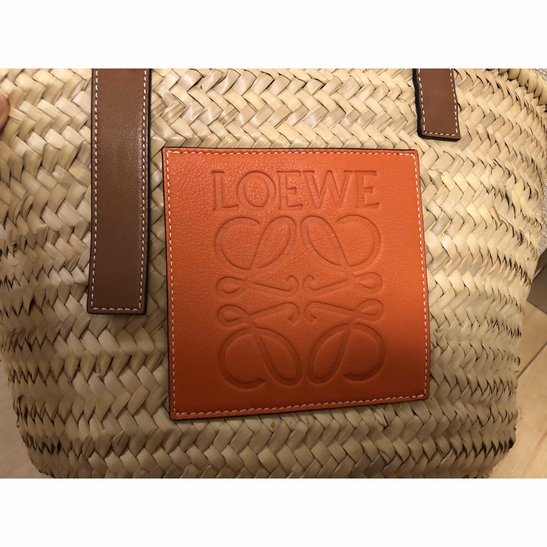 LOEWE(ロエベ)のloewe バスケットバッグ ラージ レディースのバッグ(かごバッグ/ストローバッグ)の商品写真