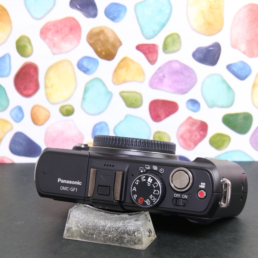 Panasonic(パナソニック)の♥︎◇Panasonic LUMIX DMC-GF1 ボディ ◇ブラック スマホ/家電/カメラのカメラ(ミラーレス一眼)の商品写真
