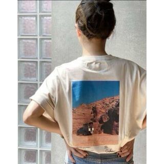 プラージュ(Plage)のタグ付き　新品　未使用　プラージュ　ジェーンスミスSP PHOTO Tシャツ(Tシャツ(半袖/袖なし))