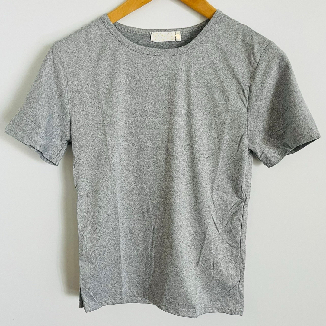 メンズ　Tシャツ グレー M 半袖　無地 吸汗 速乾 インナー スポーツ メンズのトップス(Tシャツ/カットソー(半袖/袖なし))の商品写真