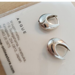 アギュー(ARGUE)のargue　ピアス(ピアス)