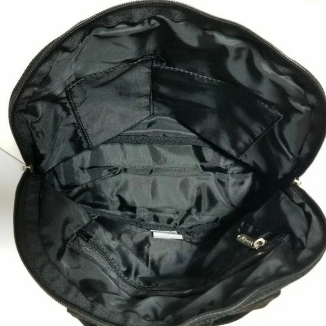 LeSportsac(レスポートサック)のLeSportsac レスポートサック　  黒　 トートバッグ レディースのバッグ(トートバッグ)の商品写真