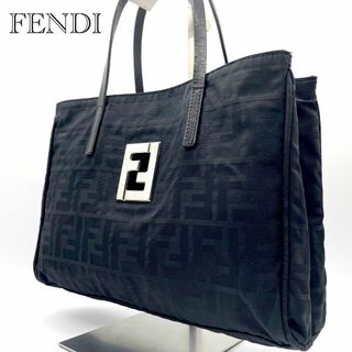 FENDI - 美品　FENDI フェンディ　ハンドバッグ　トートバッグ　ズッカ柄 ブラック