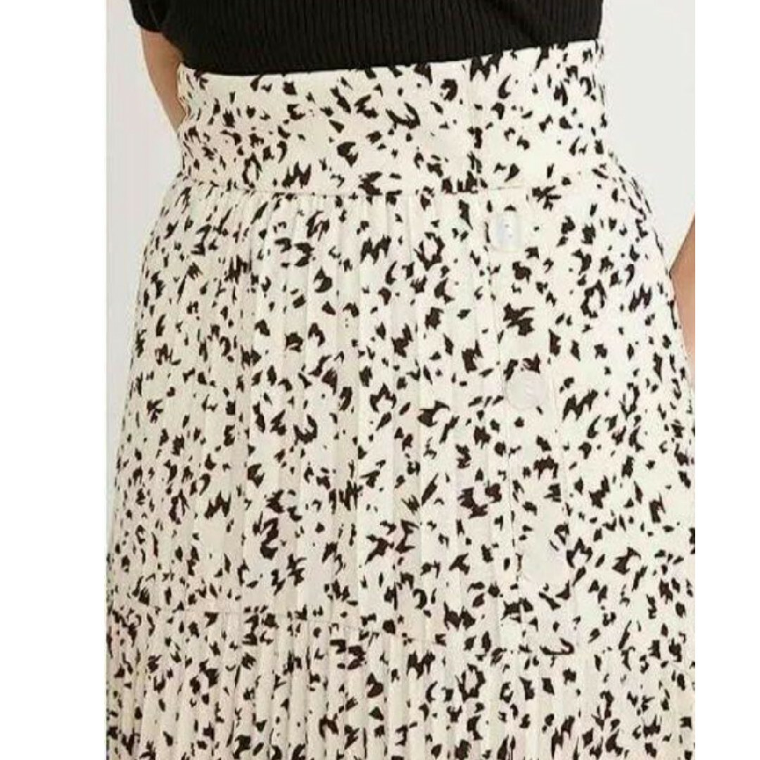 SNIDEL(スナイデル)の新品タグ付き　スナイデル　フレア プリーツ ロングスカート レディースのスカート(ロングスカート)の商品写真