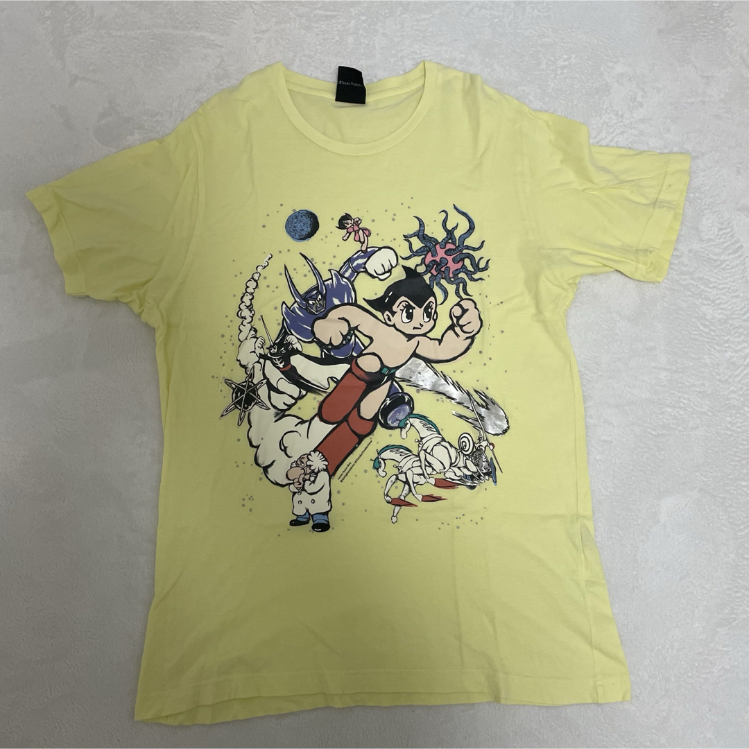 UNIQLO(ユニクロ)の手塚治虫　Ｔシャツ　鉄腕アトム　アストロボーイ　ASTRO BOY 火の鳥　L メンズのトップス(Tシャツ/カットソー(半袖/袖なし))の商品写真