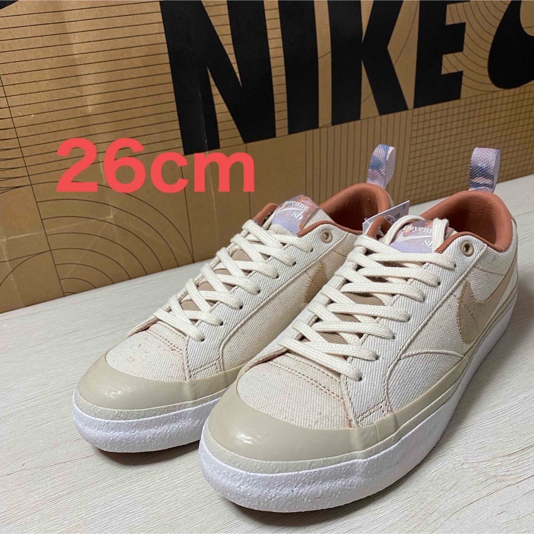 NIKE(ナイキ)の26cm NIKE SB BLAZER LOW QS メンズの靴/シューズ(スニーカー)の商品写真