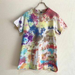 ギルタン(GILDAN)のアメリカ古着　一点物　タイダイ　半袖　Ｔシャツ　カラフル　マルチカラー　I311(Tシャツ/カットソー(半袖/袖なし))