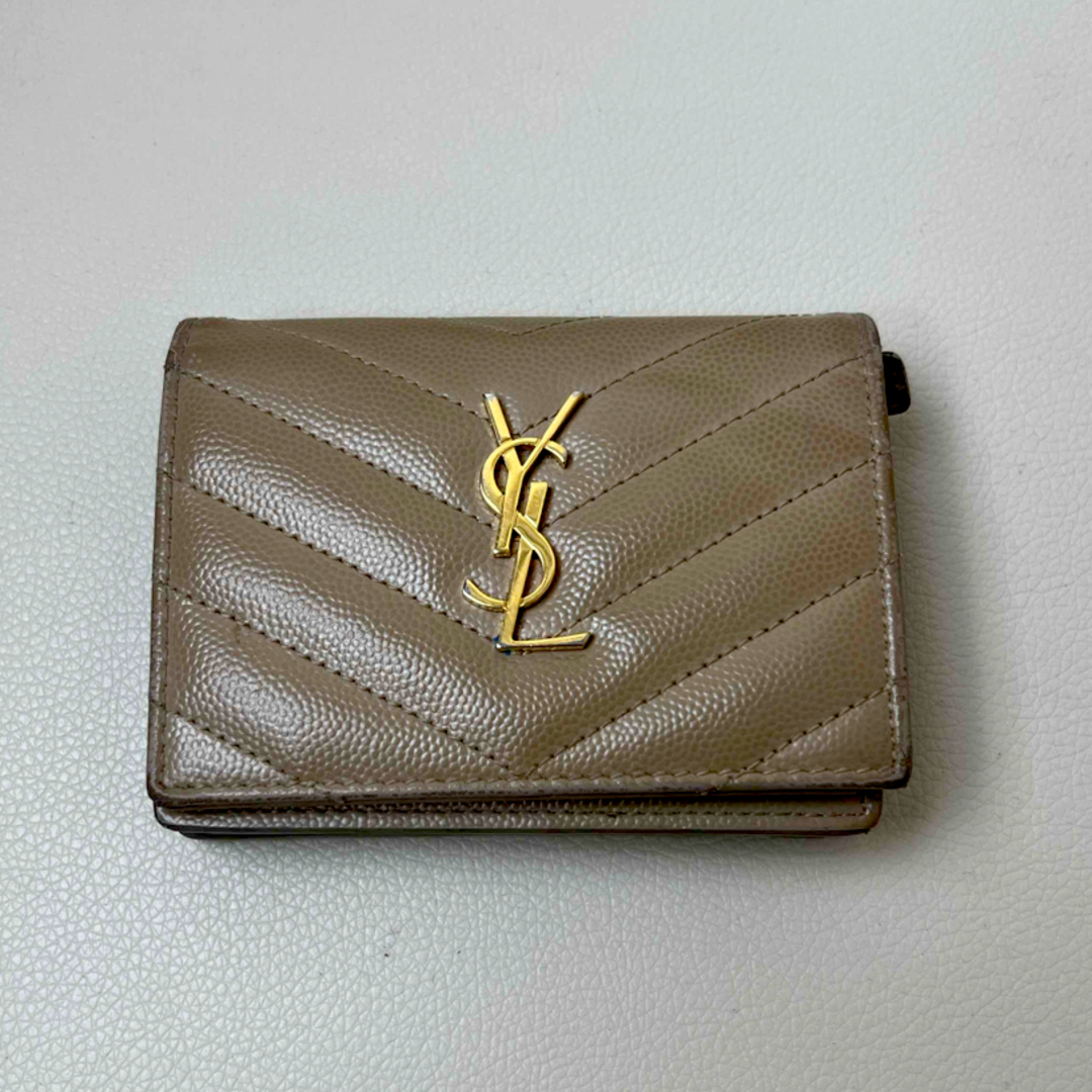 Yves Saint Laurent(イヴサンローラン)のysl サンローラン　二つ折り財布 レディースのファッション小物(財布)の商品写真